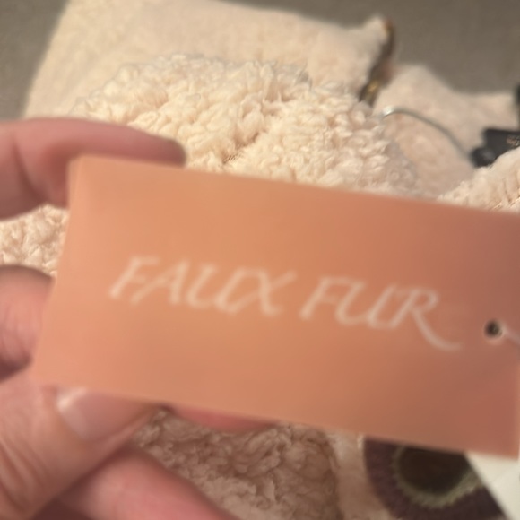 Jessica Simpson coat - Picture 6 of 8